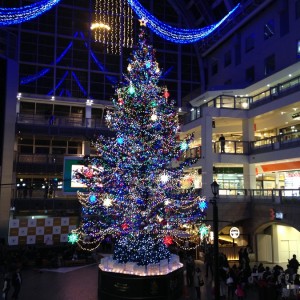 札幌ファクトリー ジャンボクリスマスツリー2018年点灯式はLDHがゲスト!無料ライブを楽しもう