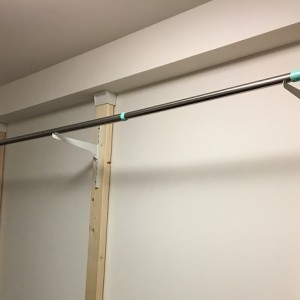 ディアウォールでDIY!壁にハンガーラック作ってみた!失敗のリカバーと手順